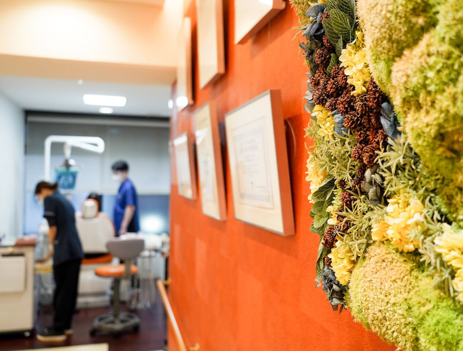 ③スロープと診療中 1